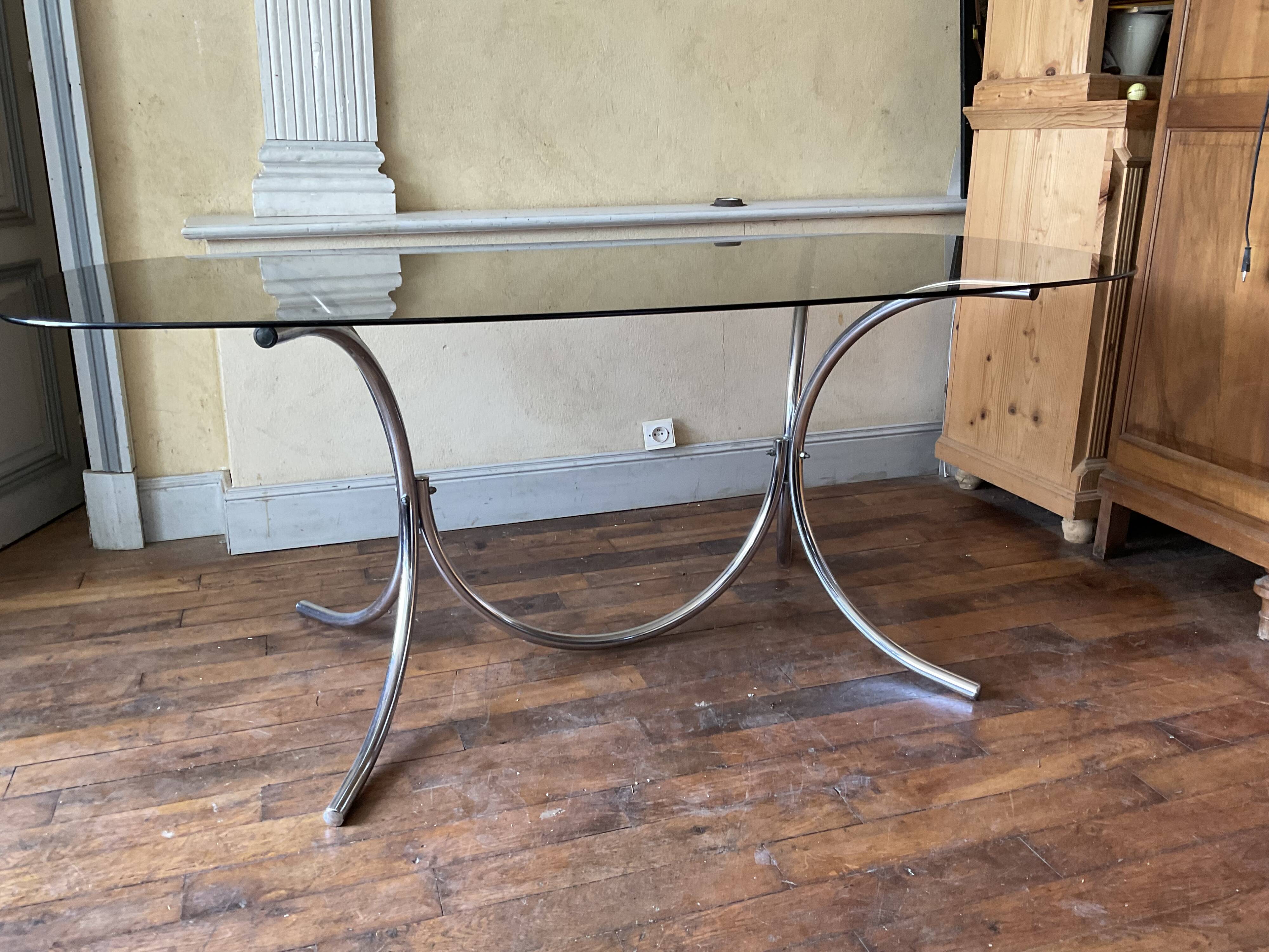 Living room table in smoked glass and vintage metal
