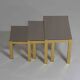 3 tables gigognes Régence en laiton, Belgique années 80