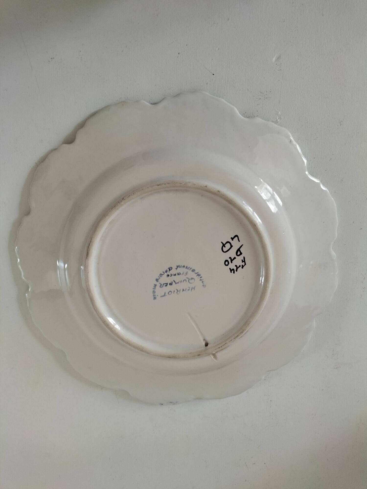 Henriot Quimper plate – pheasant motif – scalloped edge – F14 decoration