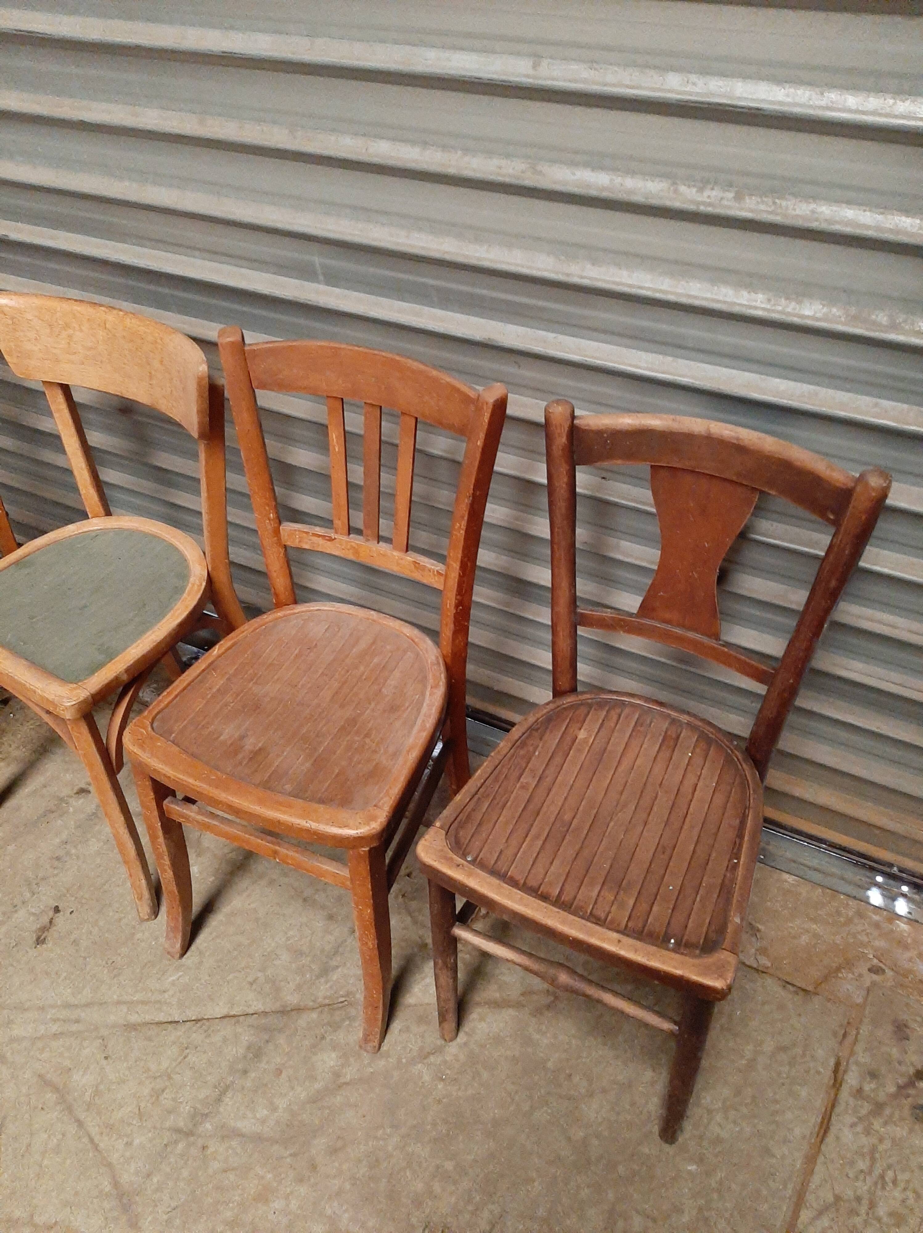 Set mismatched bistro chairs