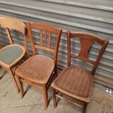 Set mismatched bistro chairs