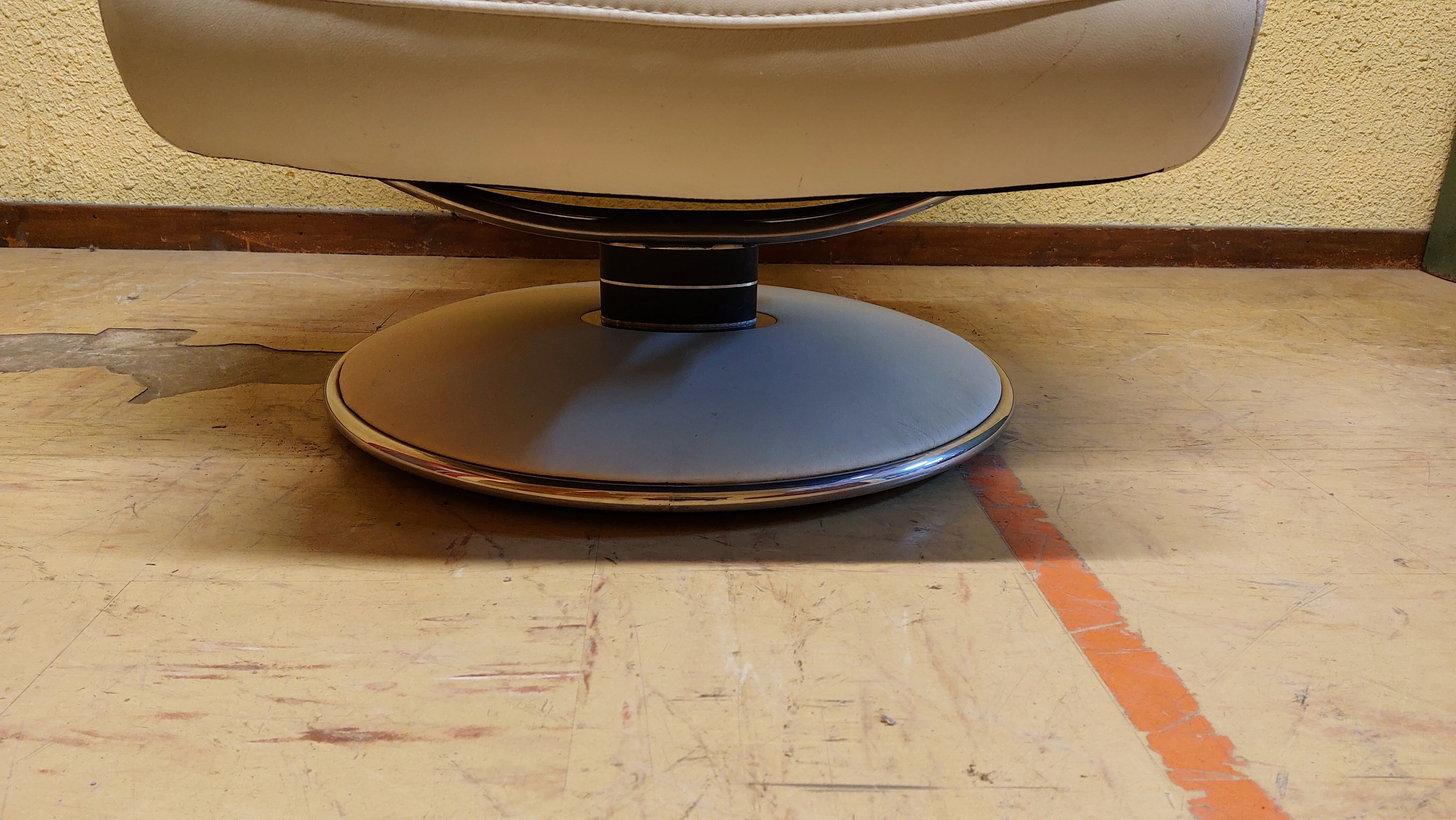 Scandinavian vintage armchair Stressless Jazz