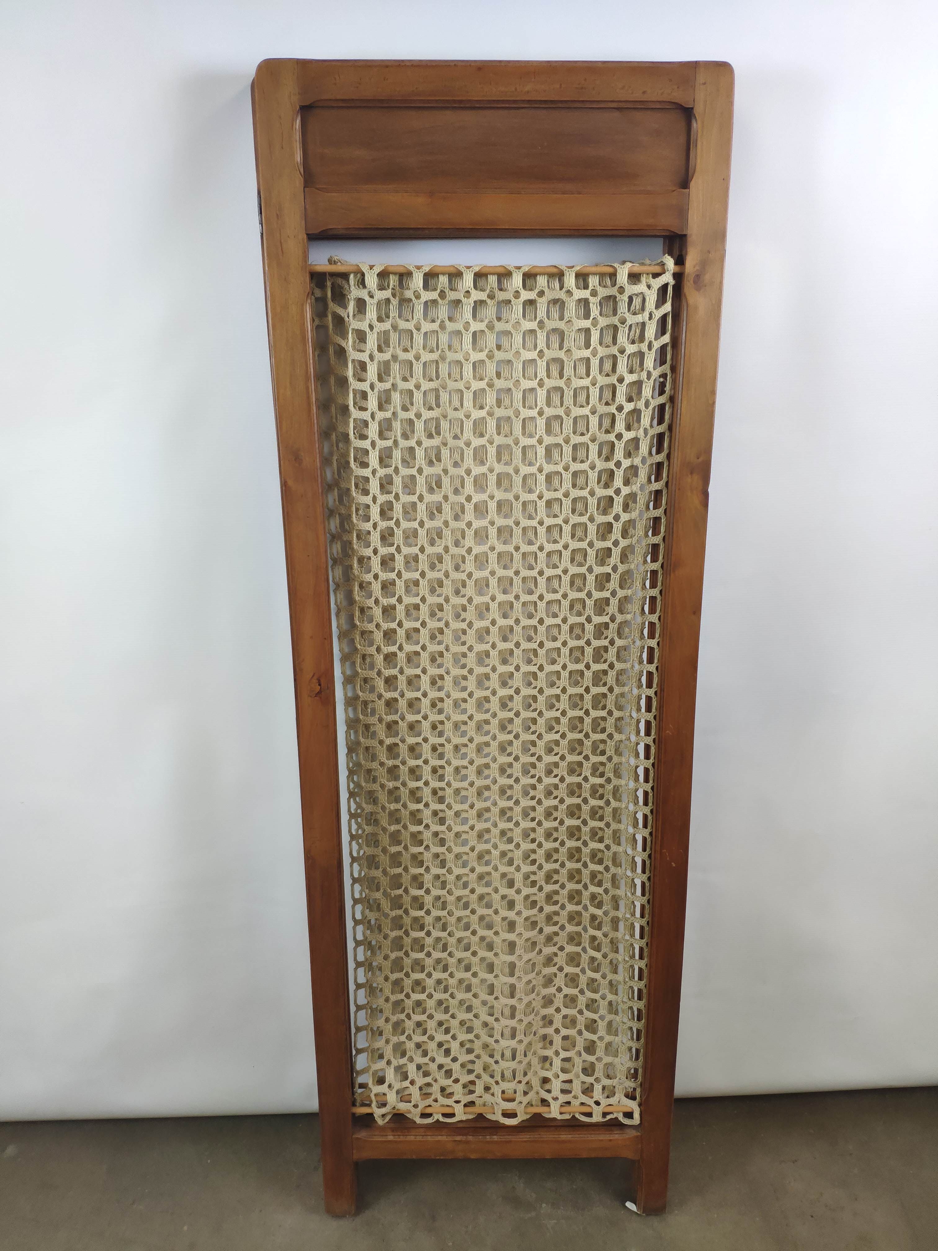 Vintage screen
