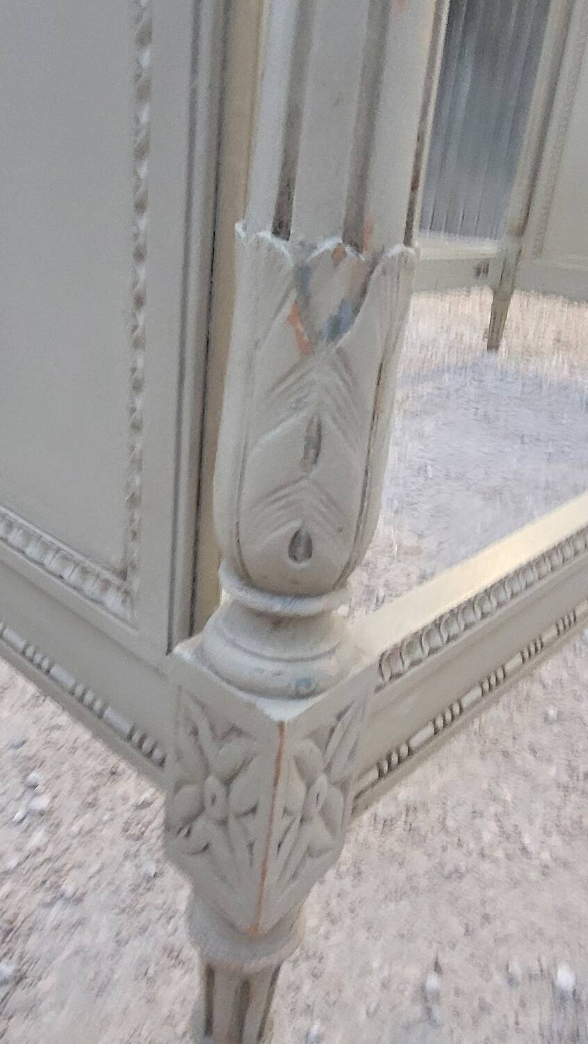 Pair of antique Louis XVI style beds with patina - 1900s