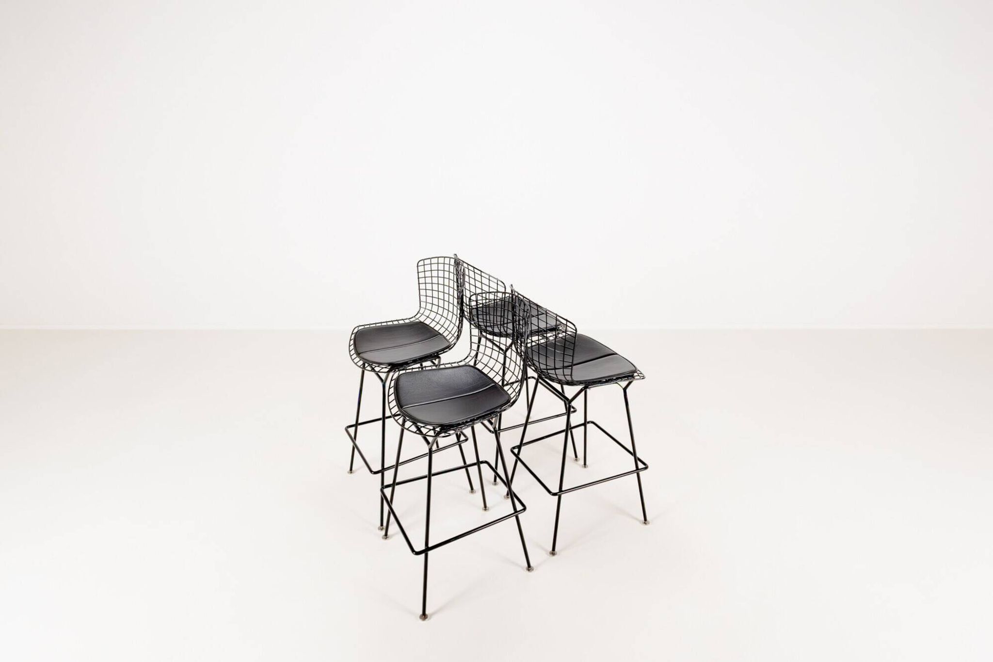 Set of 4 barstools by Harry Bertoia for Knoll, 1980