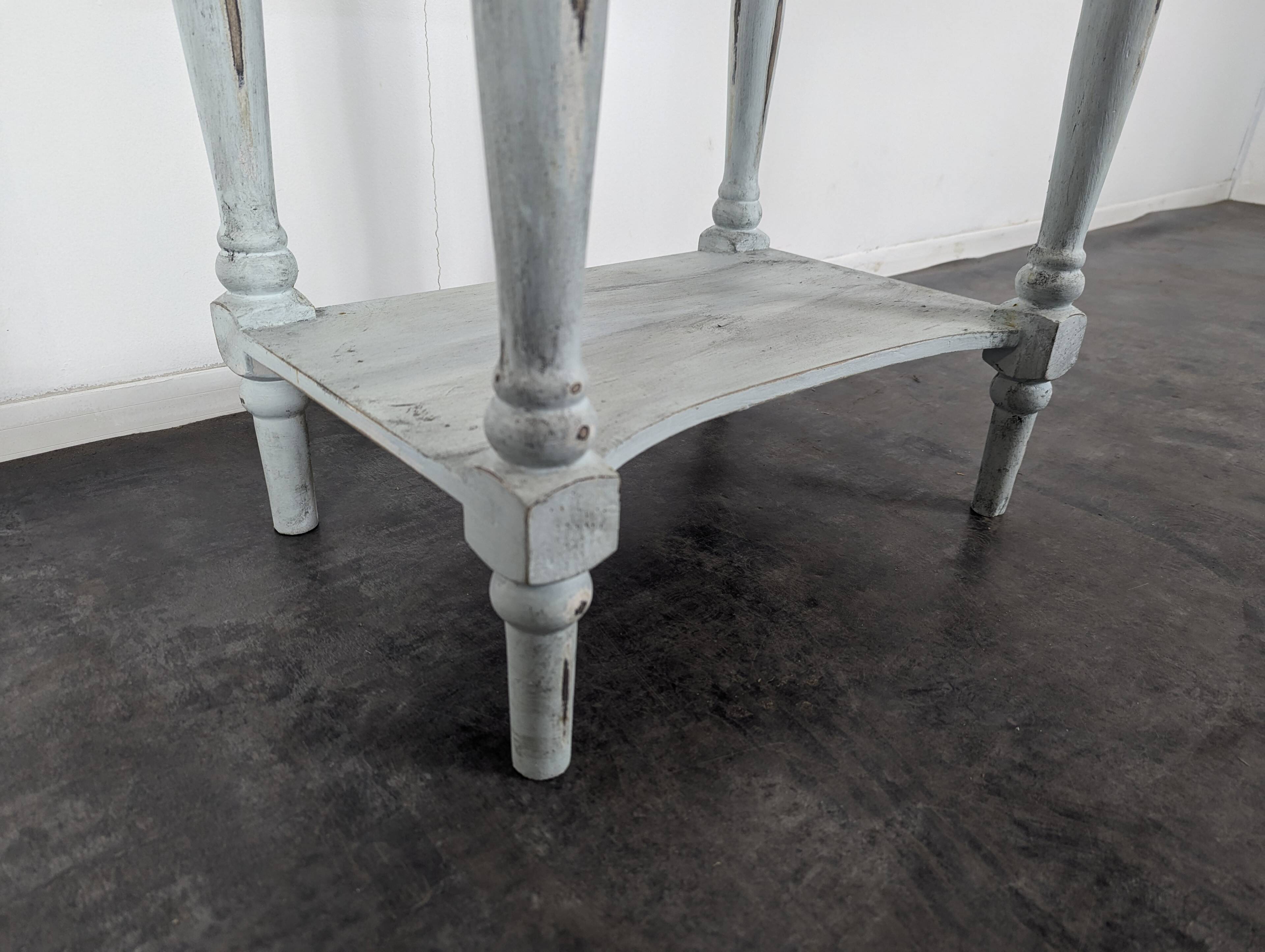 Table de chevet réchampie style Louis Philippe