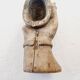 Étrange cendrier sculpté dans le bois et figurant la main sculptée très réaliste d'un Dieu hindou