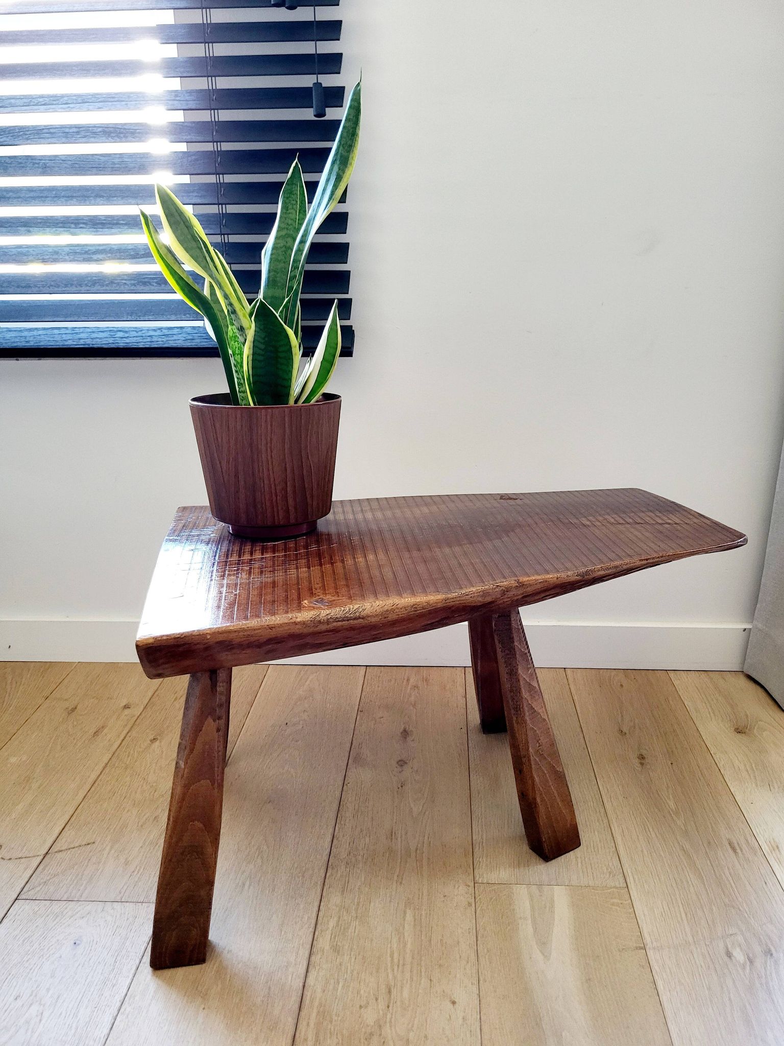 Banc ou table d'appoint en bois massif de tronc d'arbre, style brutaliste, 1960