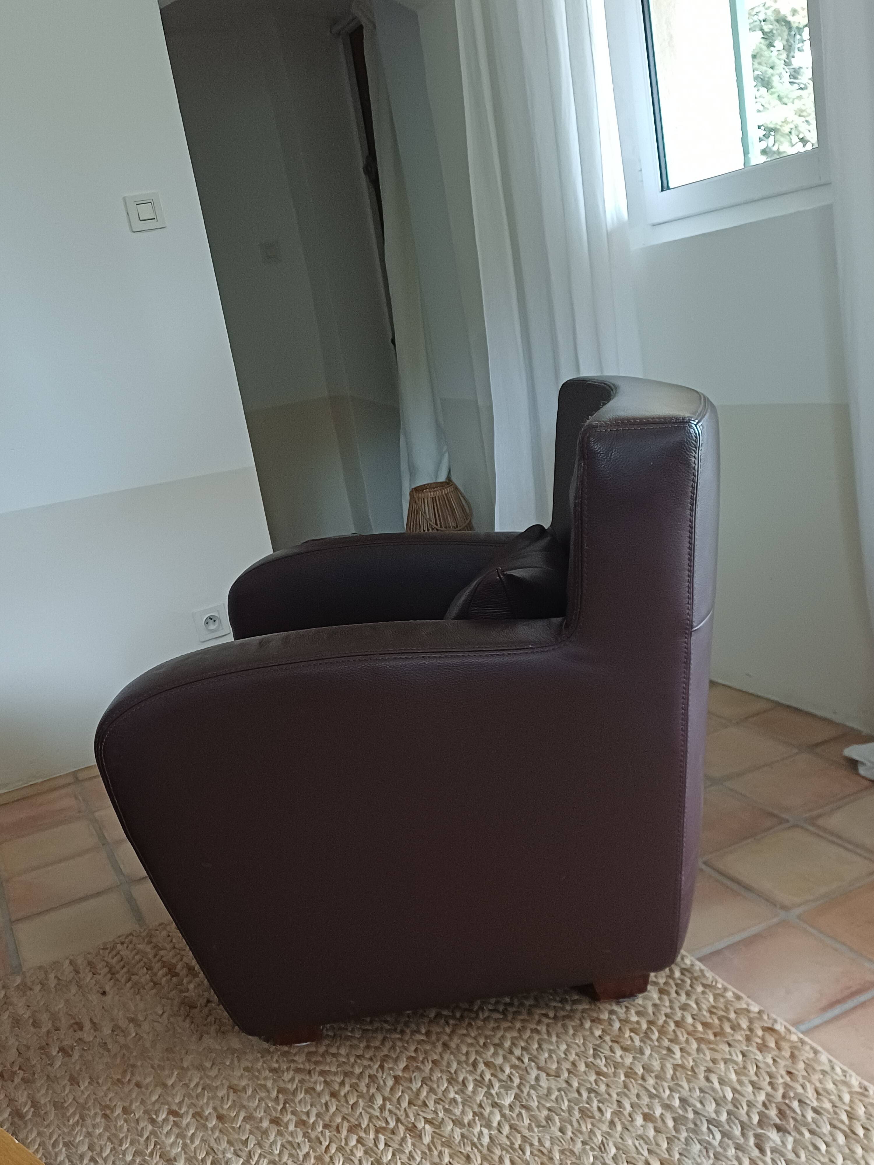 Fauteuil club cuir cinna