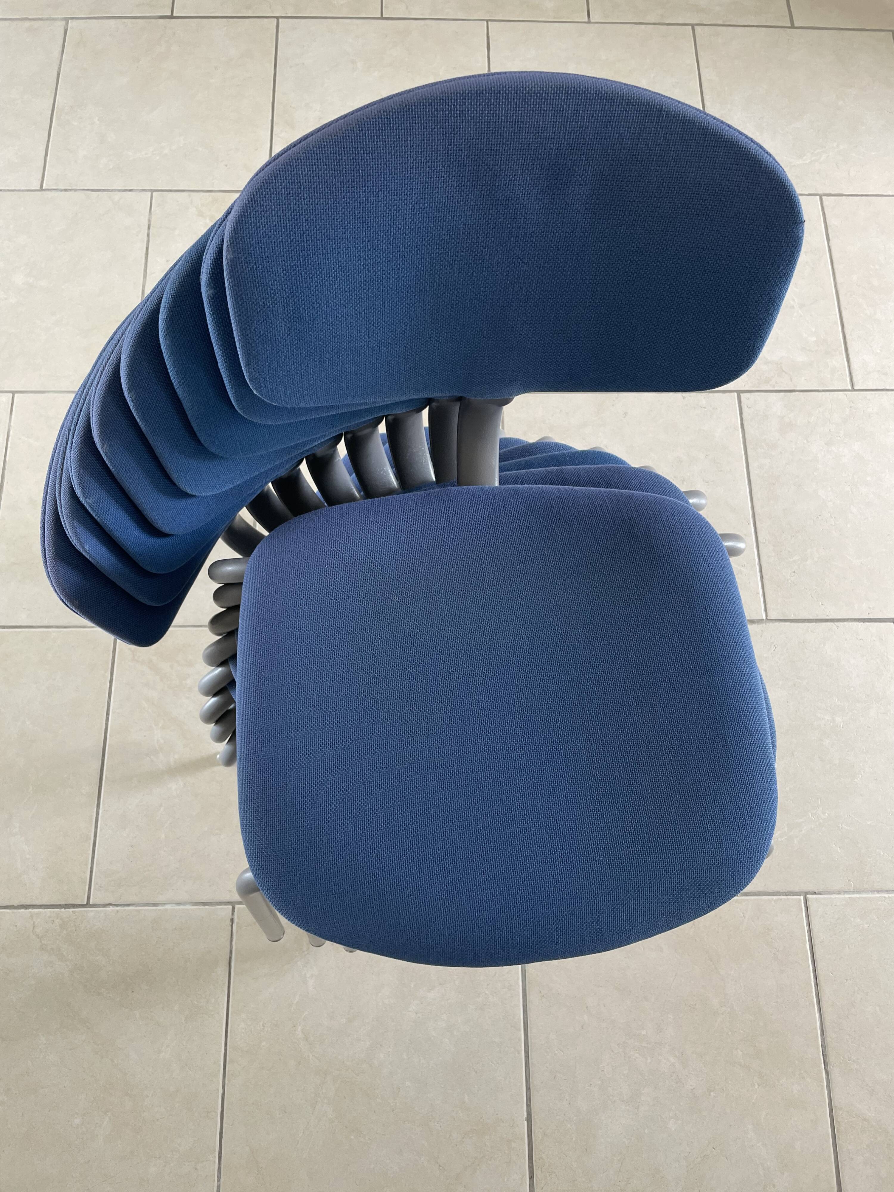 2 Steelcase Strafor chairs 420-440