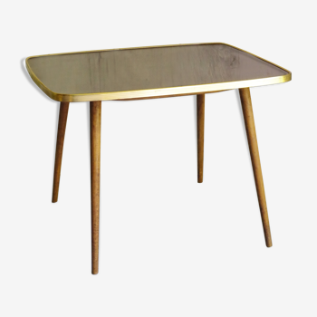 Table basse pieds fuselés plateau formica