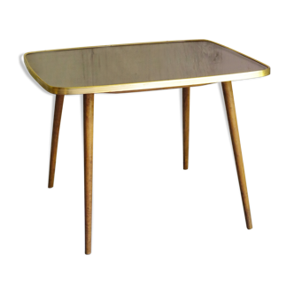 Low table tapered feet Formica tray