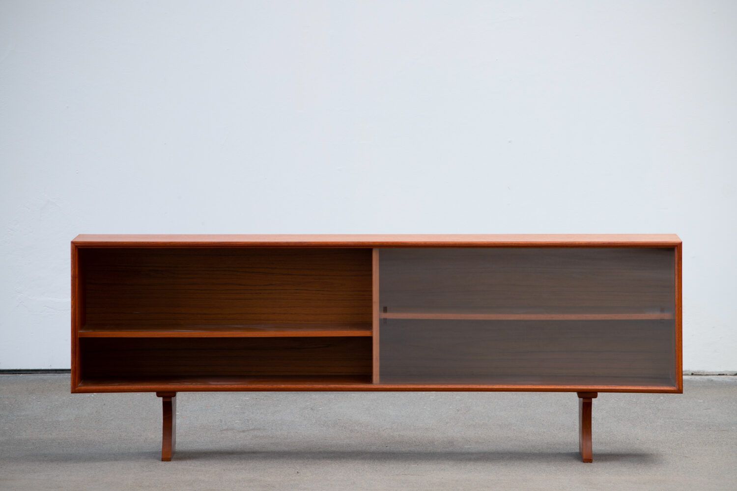 Danish sideboard designed by Gunni Omann for Axel Christensen ACO Scandinavian vintage 1960