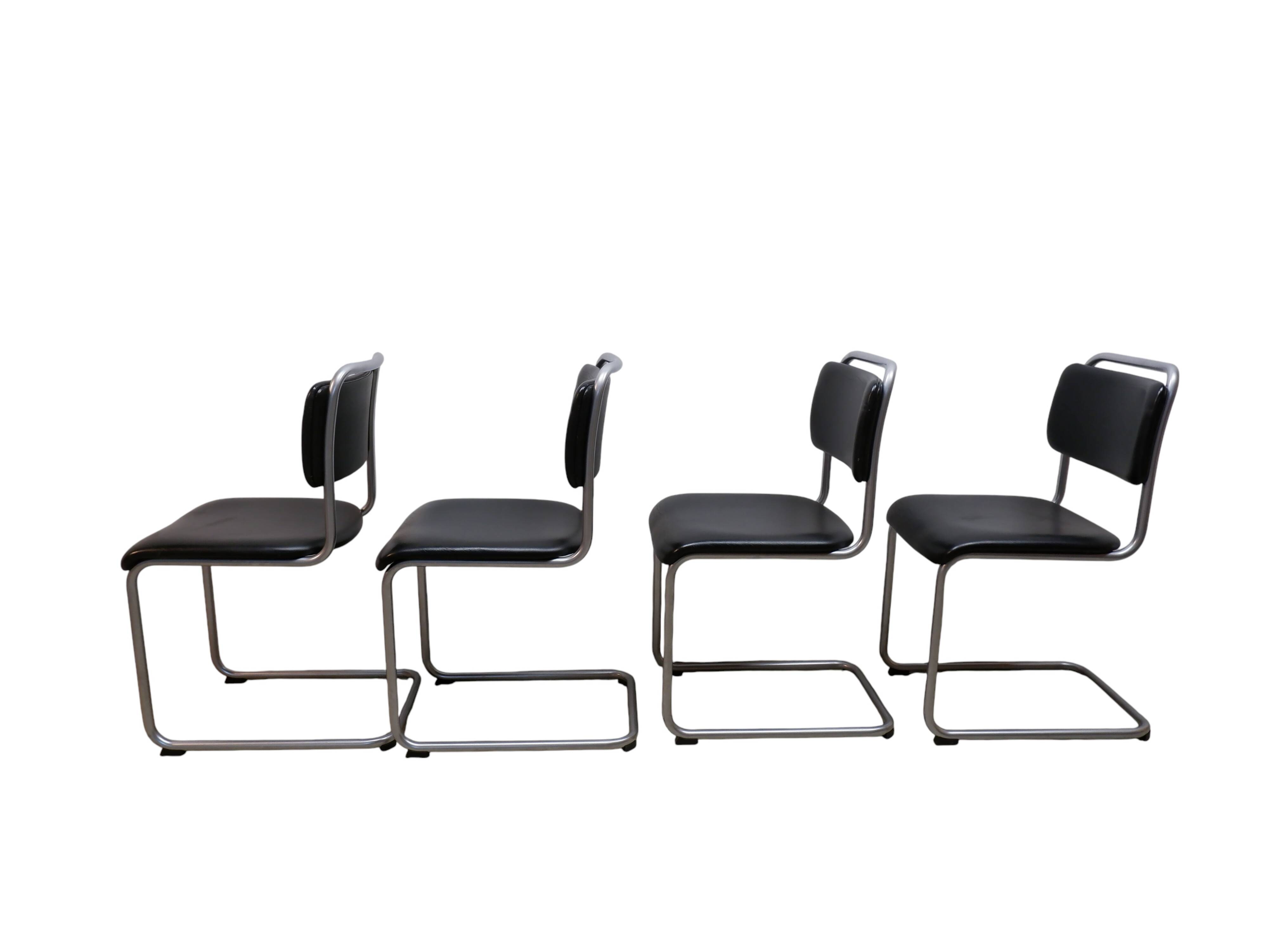 Ensemble de 4 chaises de salle à manger Gispen 101