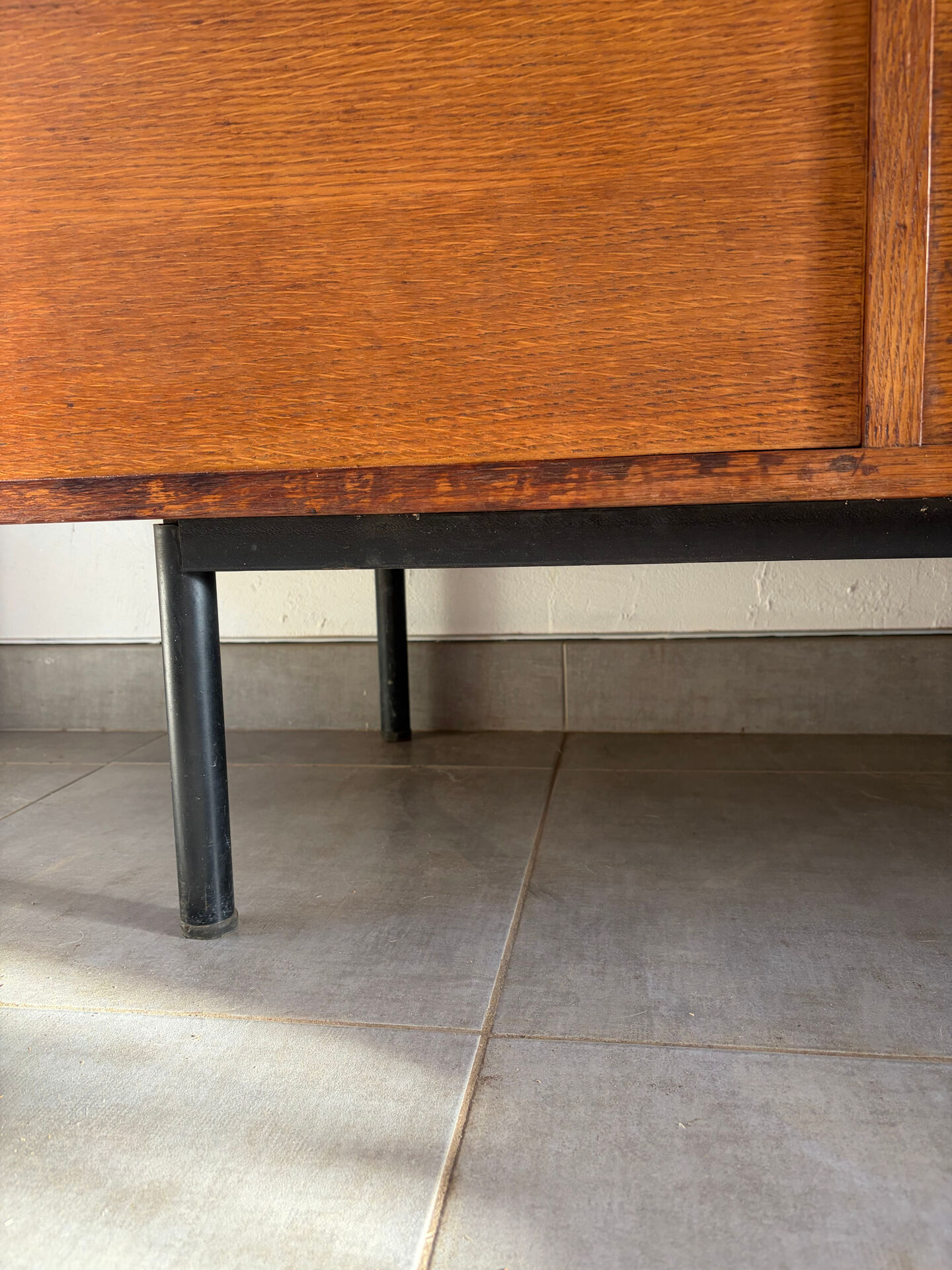 Vintage enfilade Claude Vassal