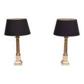 Un ensemble de deux lampes de table en bronze dorique des années 1960, France.