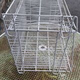 Interlocking rack made of sheathed metal wire