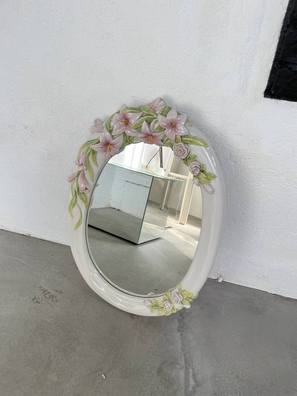 Italian style ceramic flower mirror