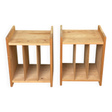 Paire de meubles vinyles, chevets scandinaves en bois massif