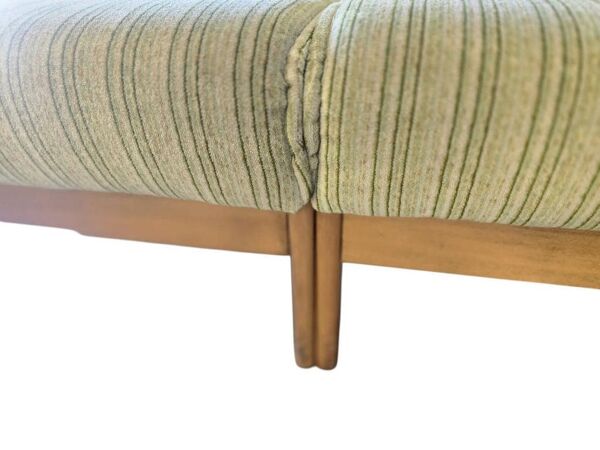 Canapé vintage doux vert deux places / canapé / fauteuil