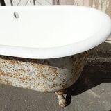 cast-iron bathtub on foot, 2 rounded ends