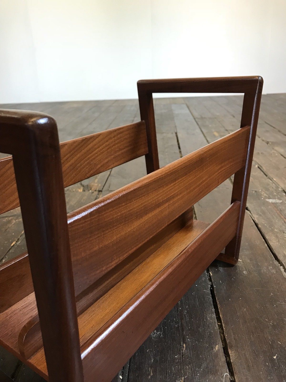 Magazine rack teak 60s/70s