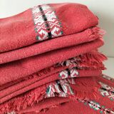 Tablecloth and 12 vintage cotton Basque-style napkins.