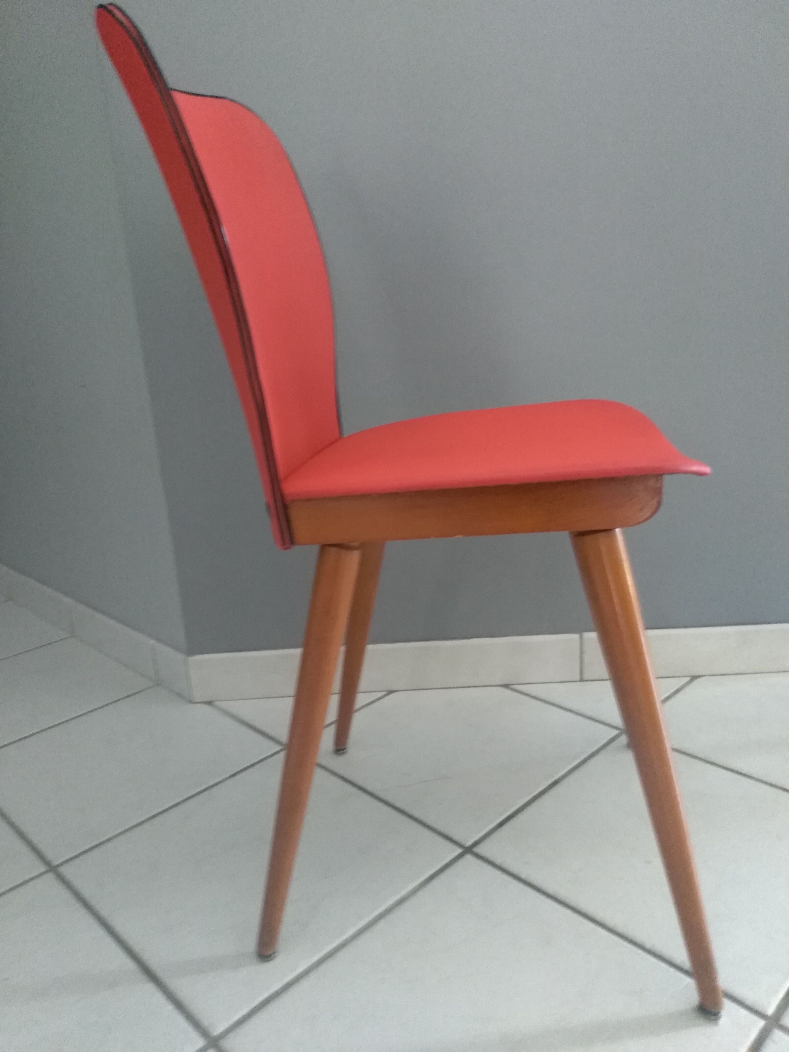 Suite of 4 chairs by Bistrot Baumann 800 by Swiss designer Max Bill 1950s