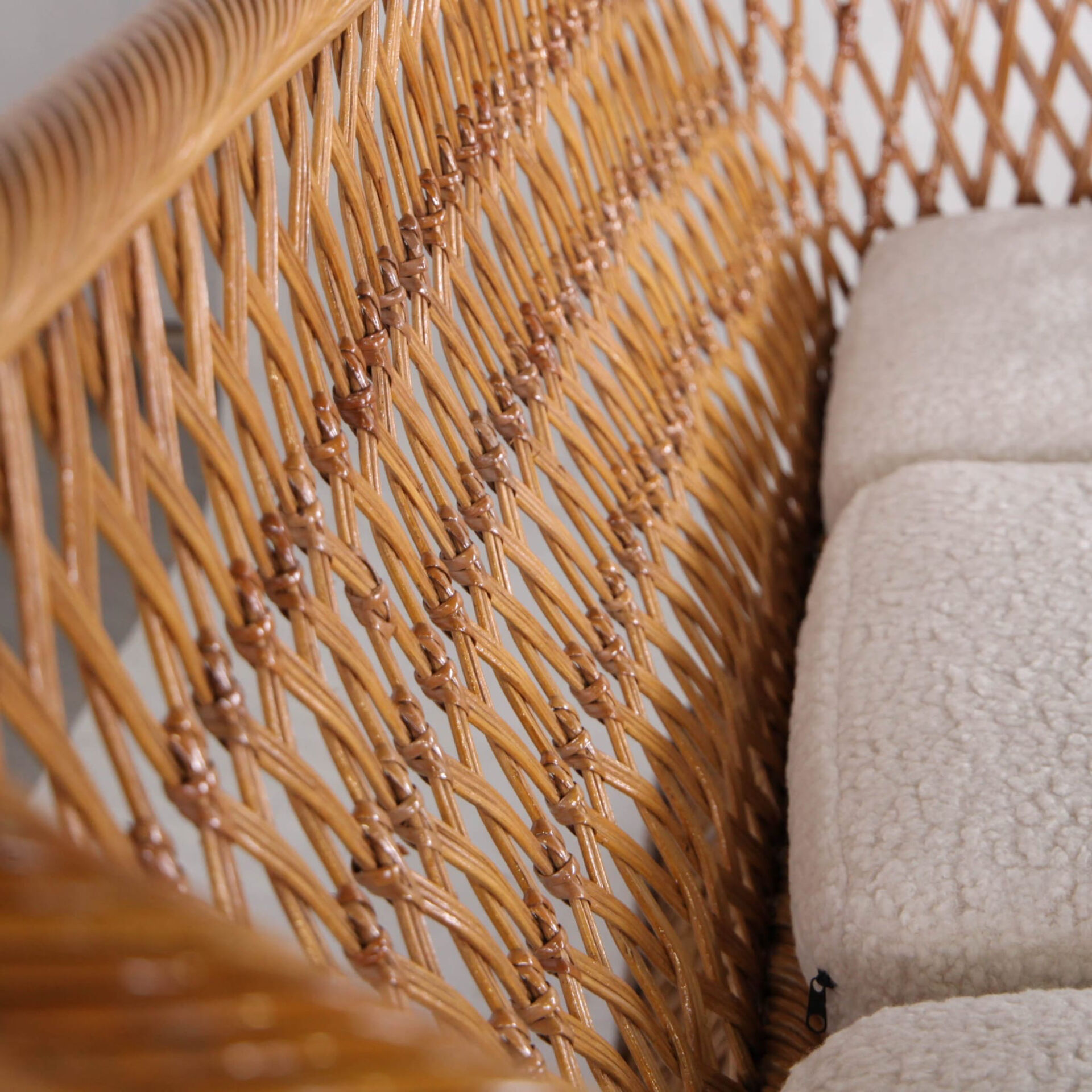 Woven rattan lounge set