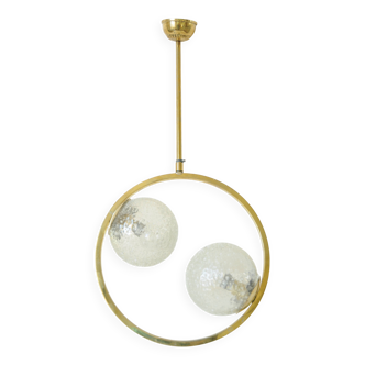 Suspension moderniste mid century en laiton et boule verre texturé