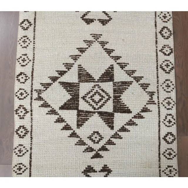 1970s Vintage Turkish Hand-Knotted Wool Cotton Beige Runner Rug  90x340
