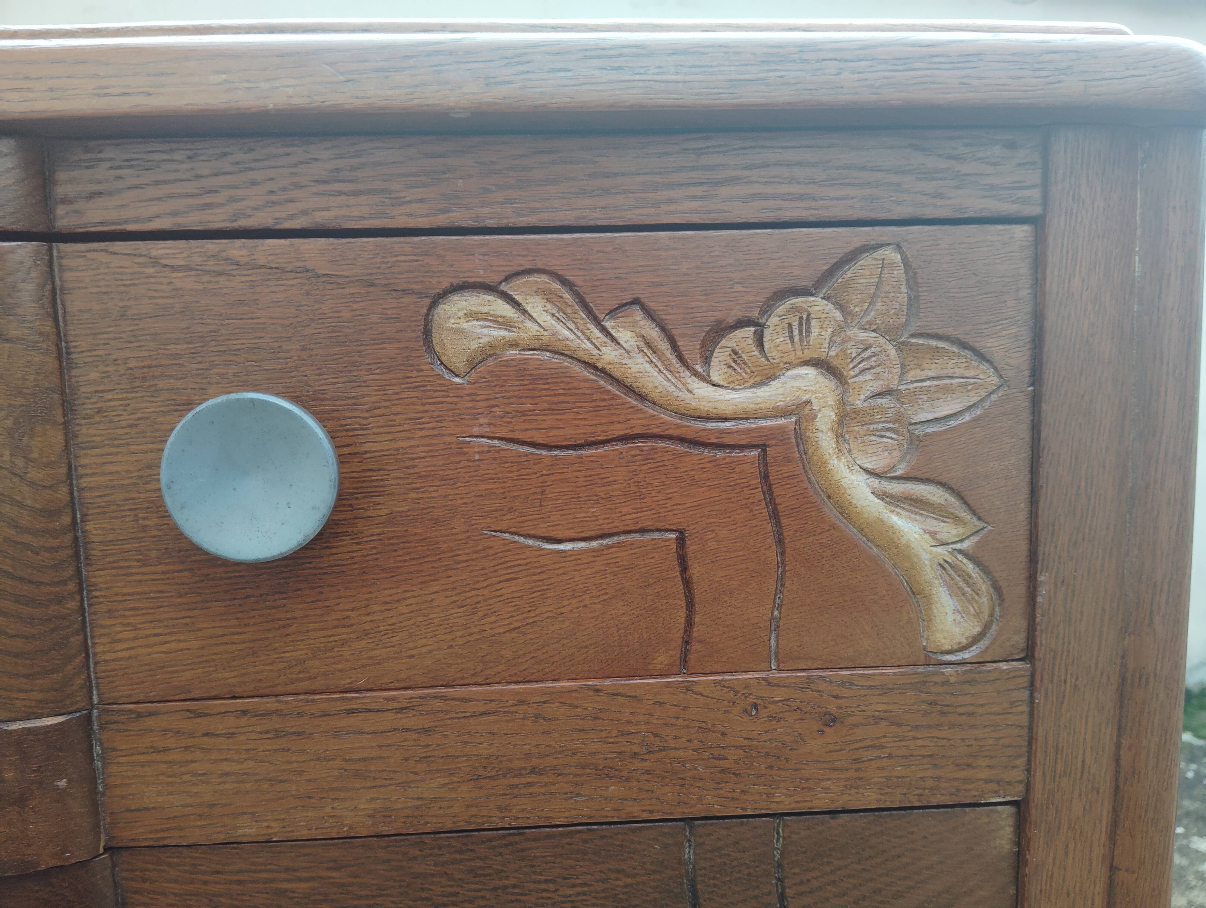 Art Deco chest of drawers