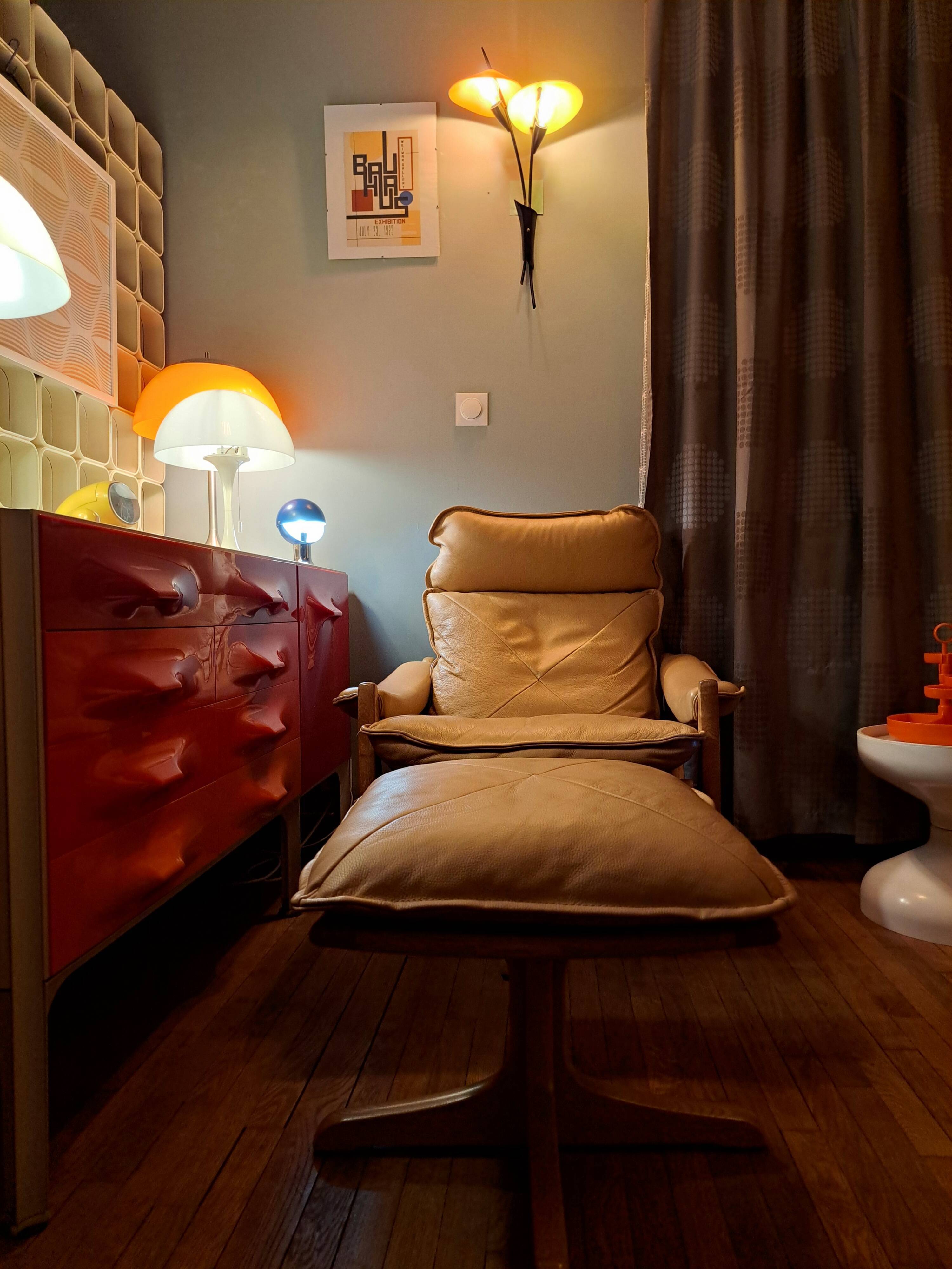 Pairs of armchairs and ottoman by Soda Galvano for Lied Mobler, Norway 1970