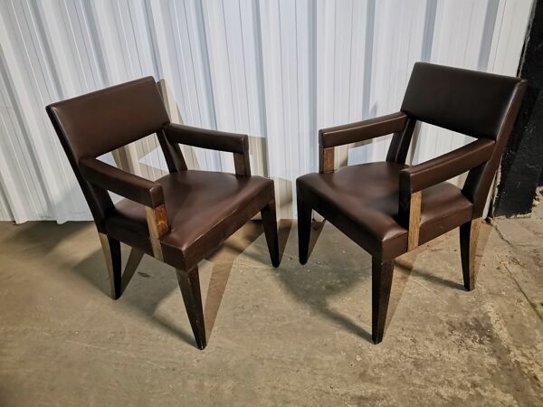 paire De fauteuils En cuir Vachette Française De Michel Hurel