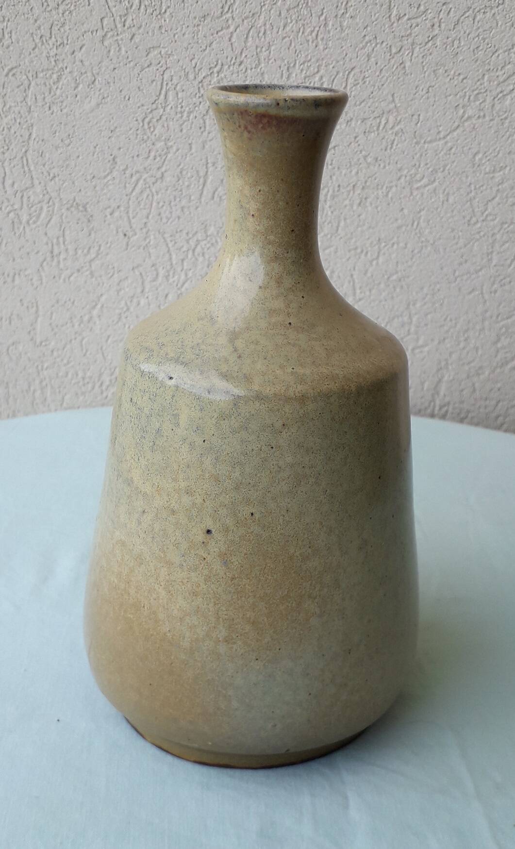 Dubost single-flower vase