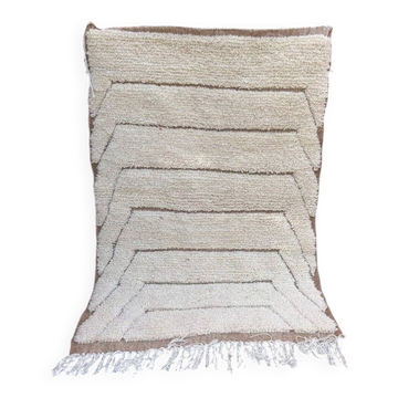 Traditional handmade pure wool rug, size 150/250 cm.