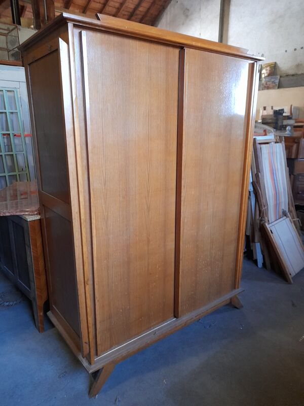 Armoire penderie année 50 vintage pieds compas