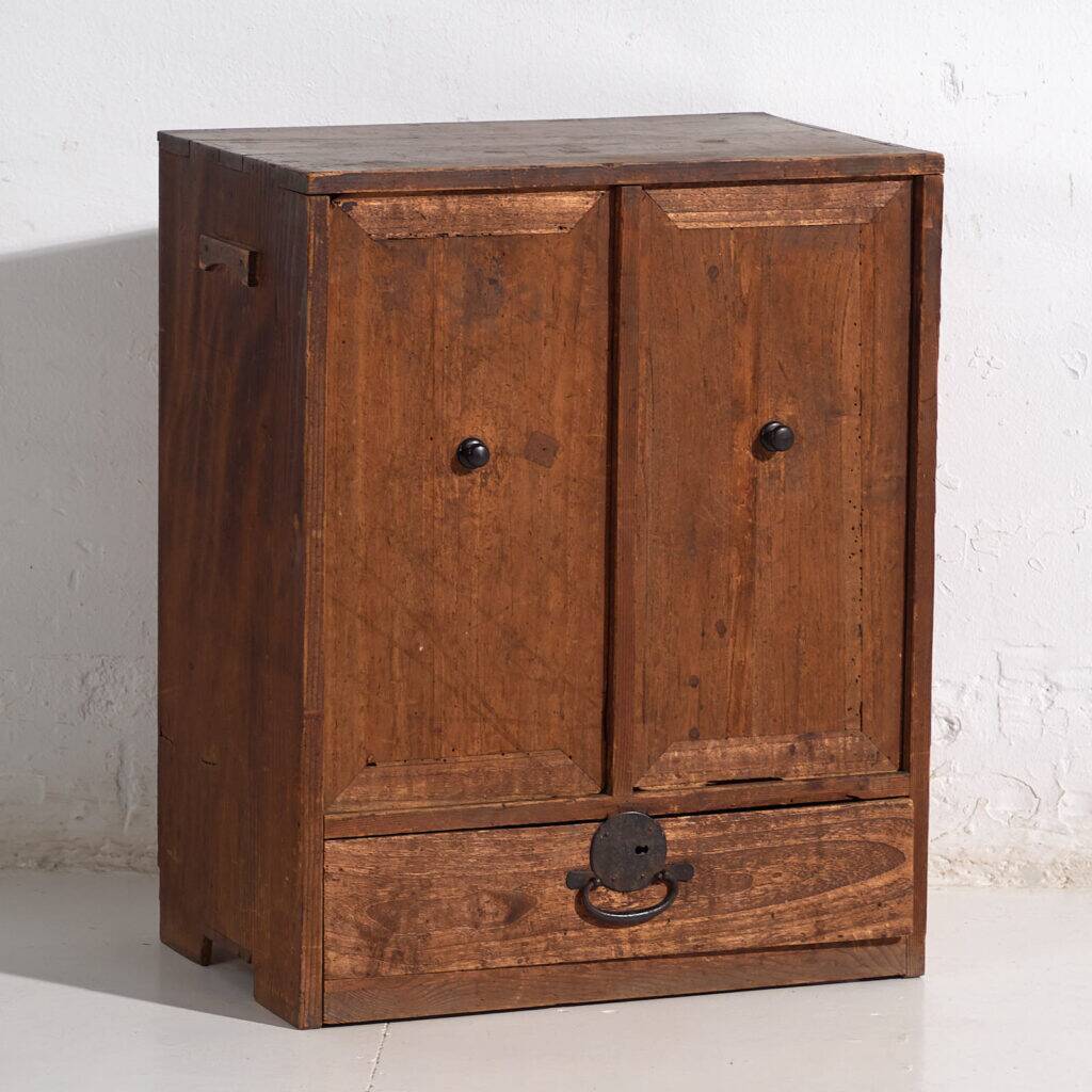 Antique cedar mizuya ko-dansu, Meiji-Taishō period (circa 1890-1925) #39