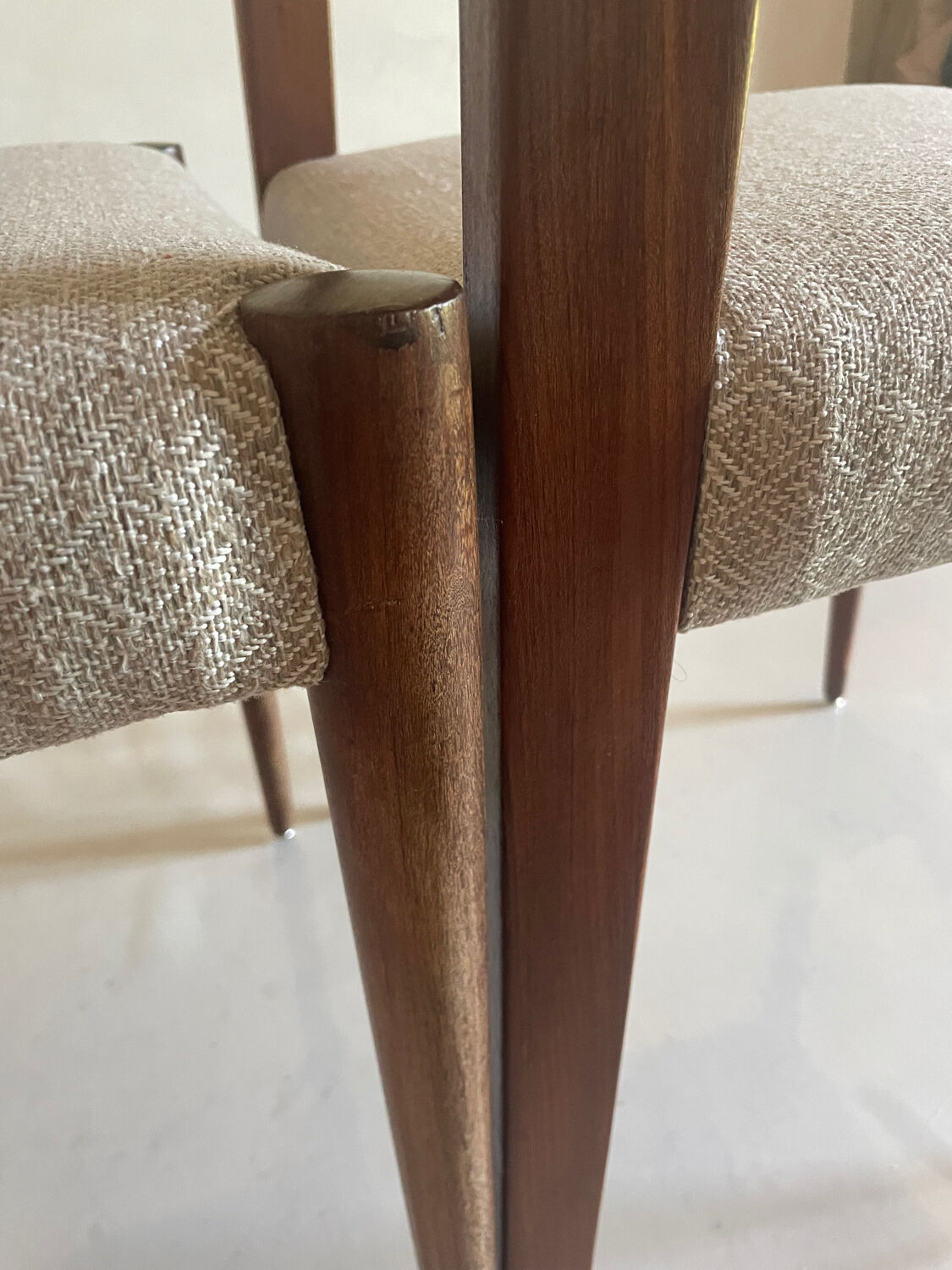 Paire de chaises scandinaves