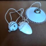 Goes up and down hanging lamp in opaline