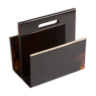 Plexiglas magazine holders