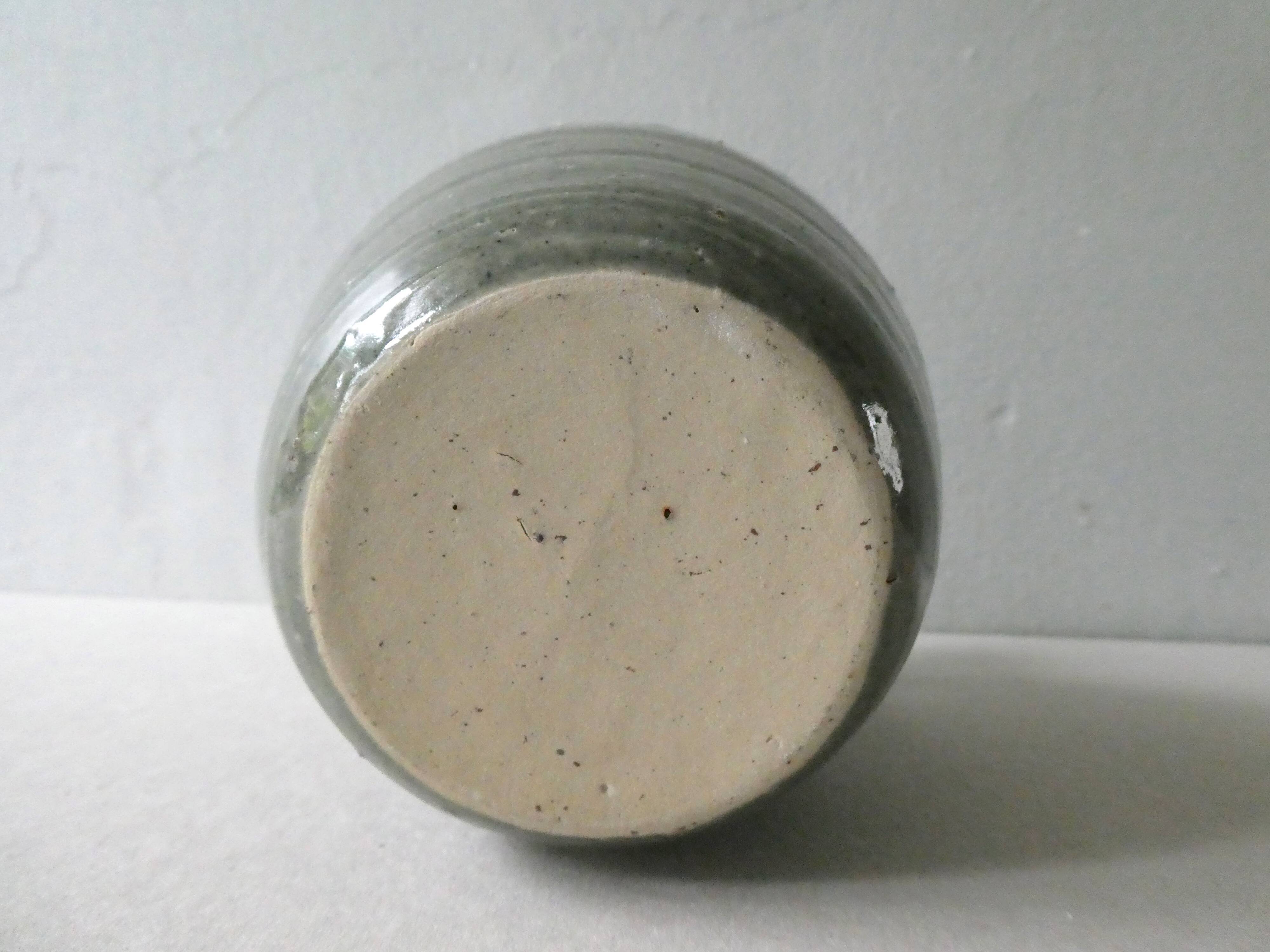 Bouteille en grès vernissé