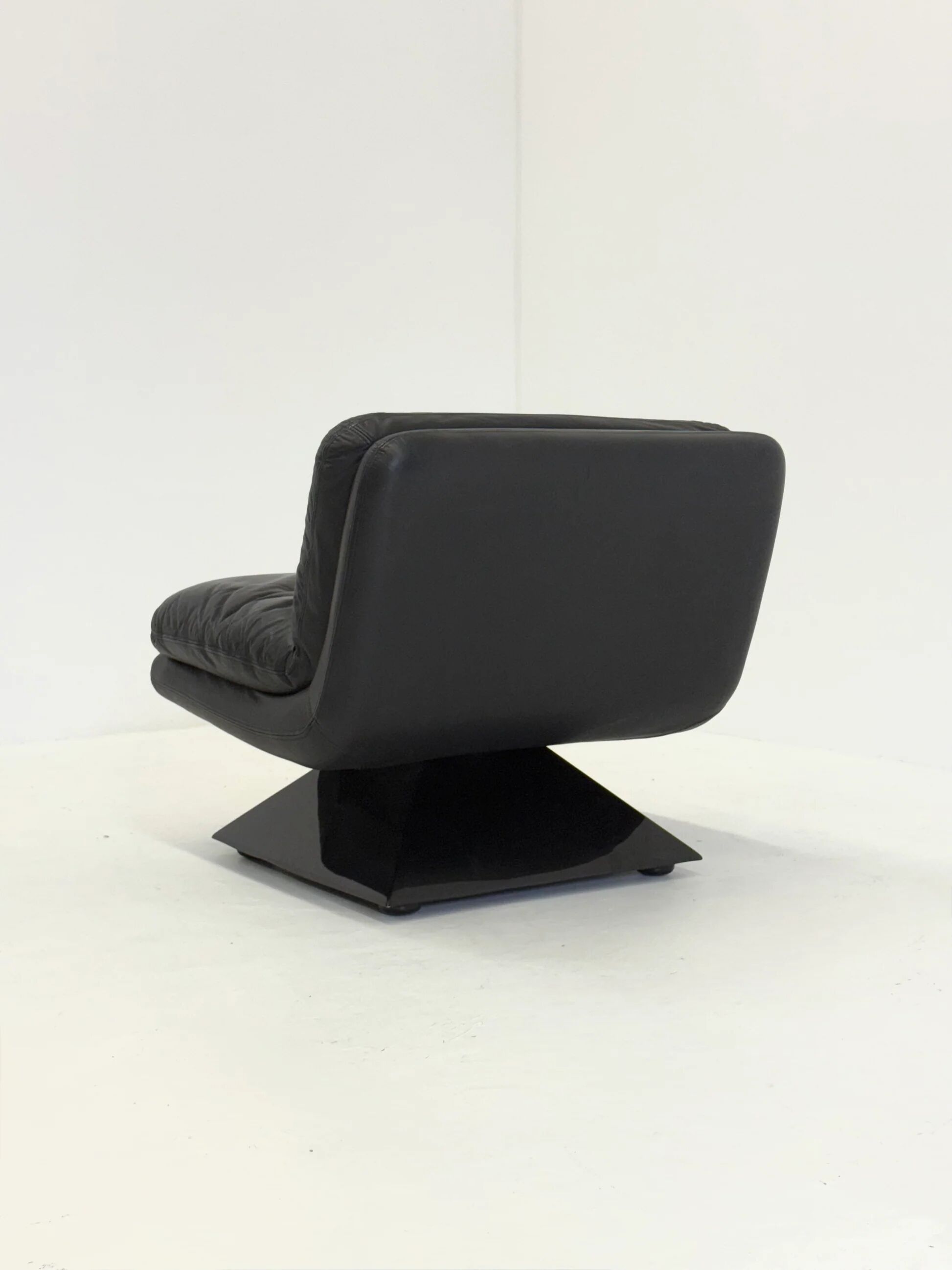 Armchairs by Hans von Klier for Giuseppe Rossi di Albizzate