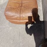 Vintage leather pouf