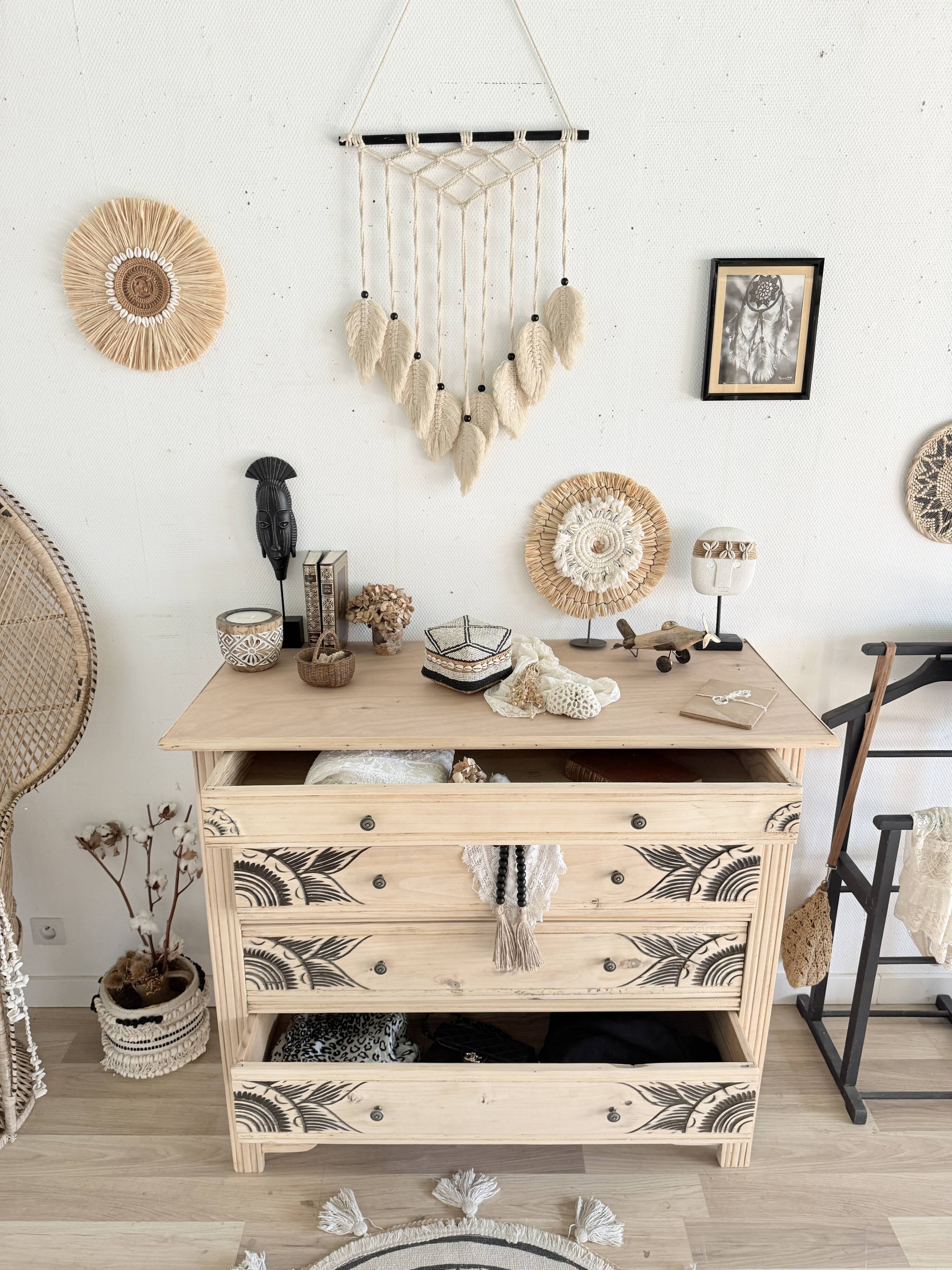 Art Deco chest of drawers