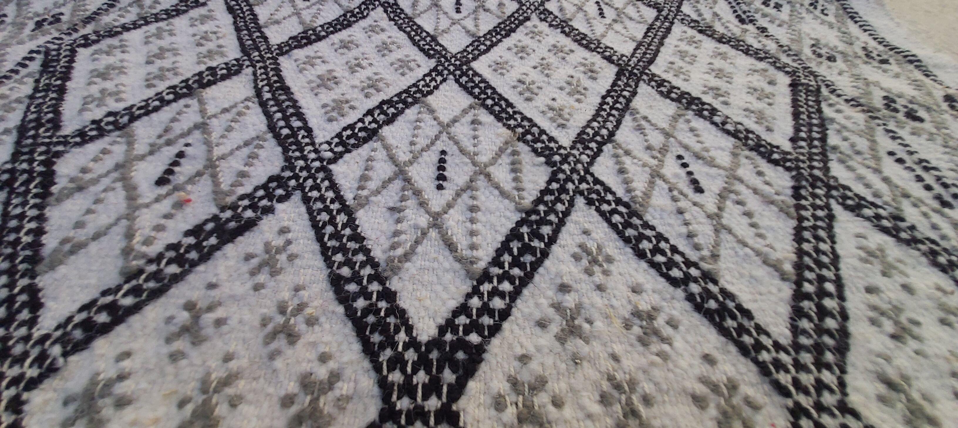 Handmade white carpet corridor 370x80cm