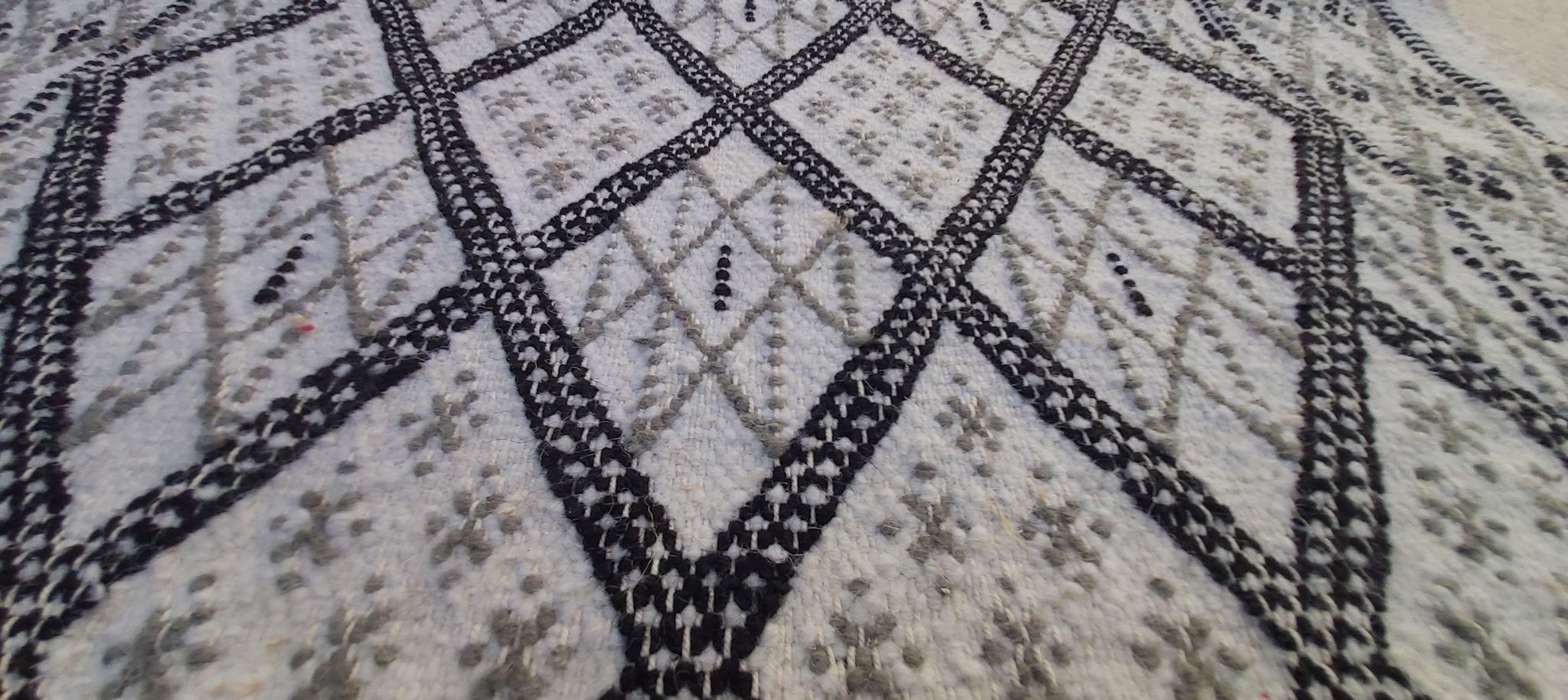 Handmade white carpet corridor 370x80cm