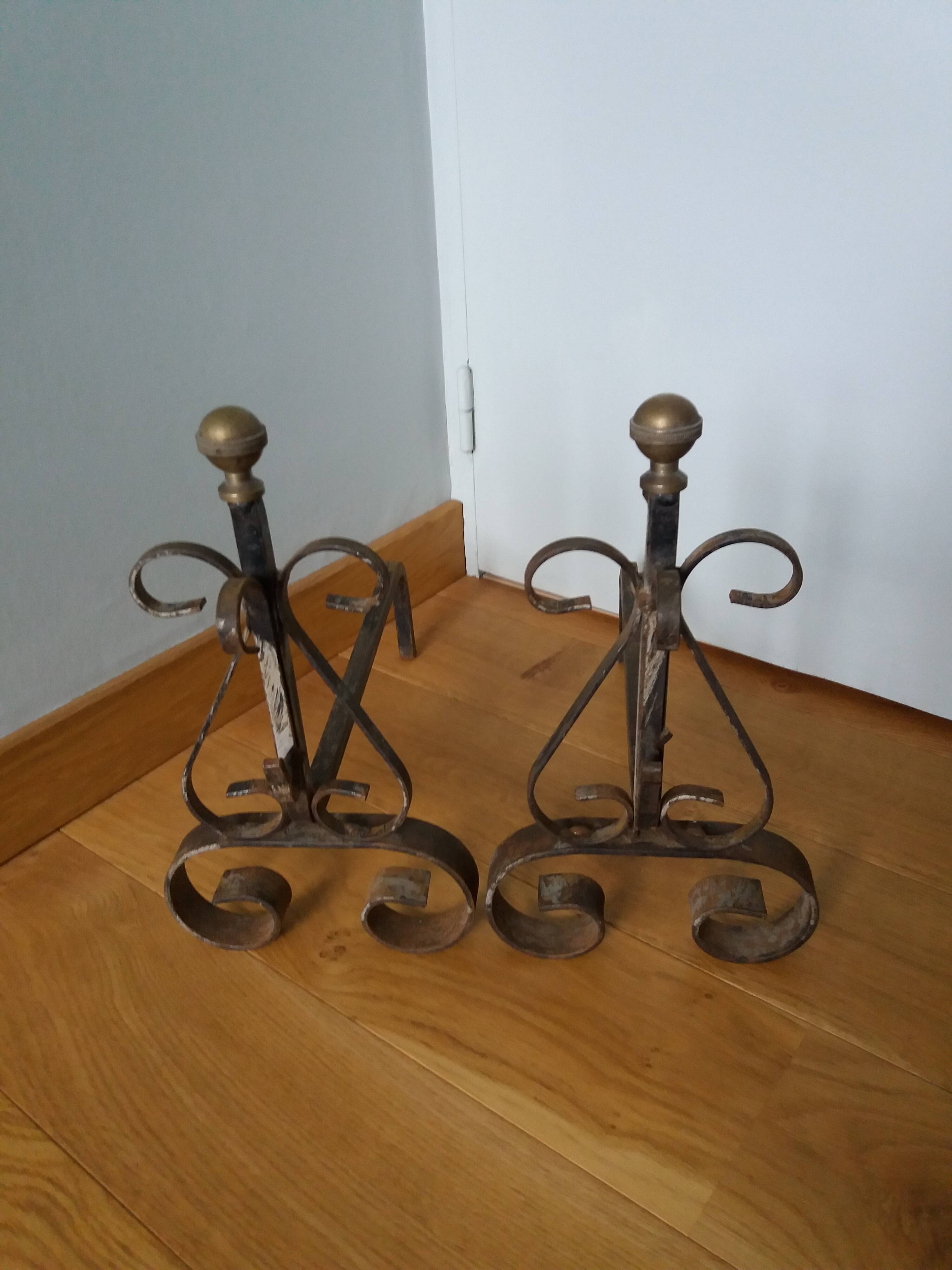 Chenets tête boule bronze doré