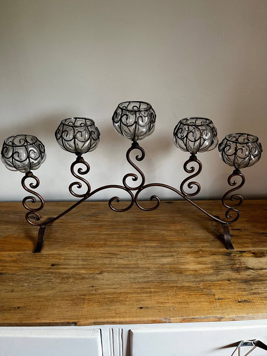 Wrought iron tealight holder