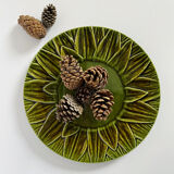 Dish décor artichoke